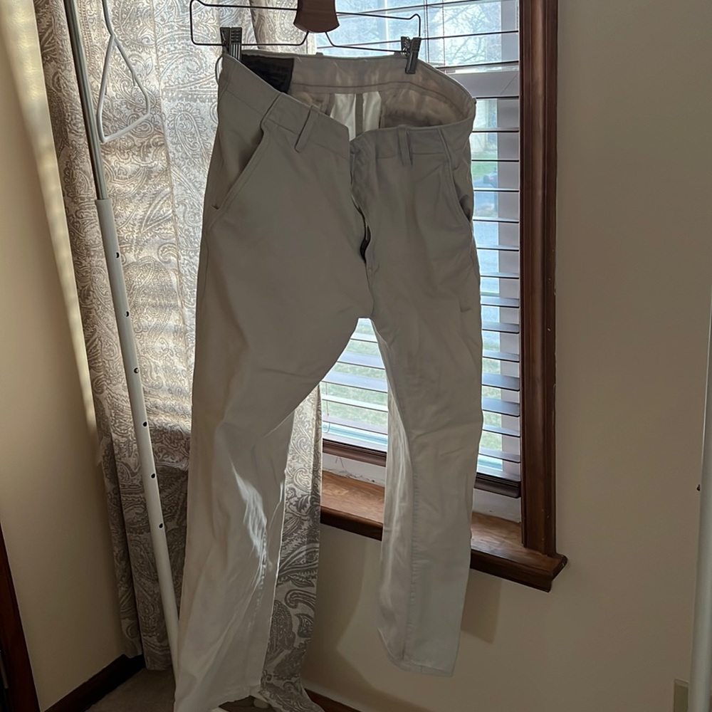 Levi's White Jean 33×30
